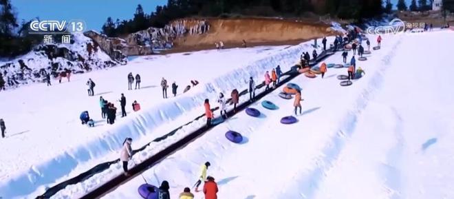 冬季游“点燃”旅游热情冰雪经济带动就业消费两旺(图8)