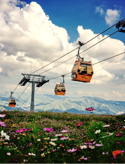 星空体育网址：赛事引流、场馆活化、康养破圈看崇礼的“四季旅游经”(图2)