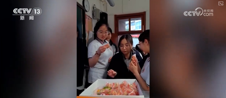 星空体育网址：智慧化手段为高考保驾护航暖心关爱为考生提供细致服务(图10)